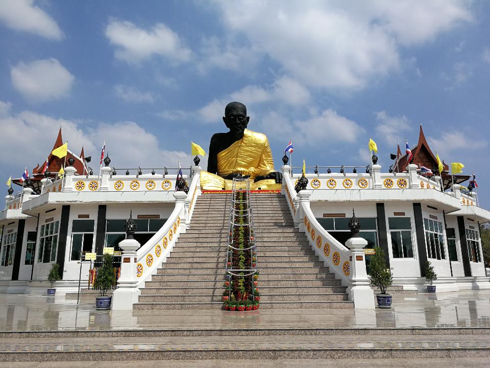 ราศีพิจิก (16 พ.ย. - 15 ธ.ค. ธาตุน้ำ)  วัดบางกะพ้อม จังหวัดสมุทรสงคราม